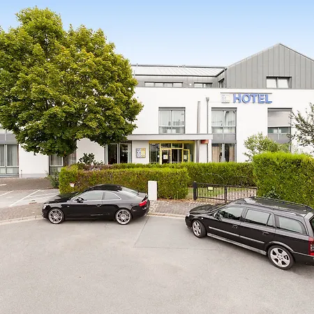 Plaza Hotel Ruesselsheim